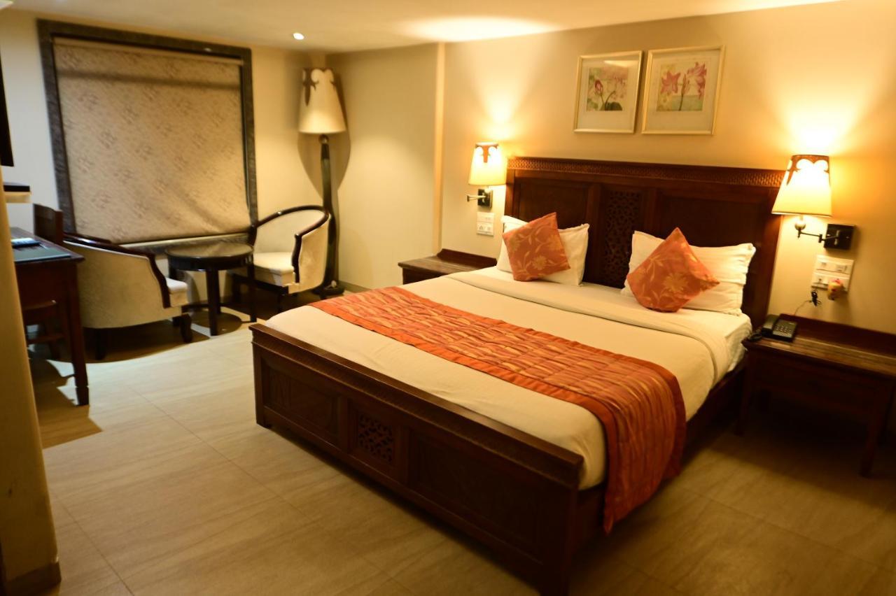 Hotel Sai Inn Mumbai Ngoại thất bức ảnh