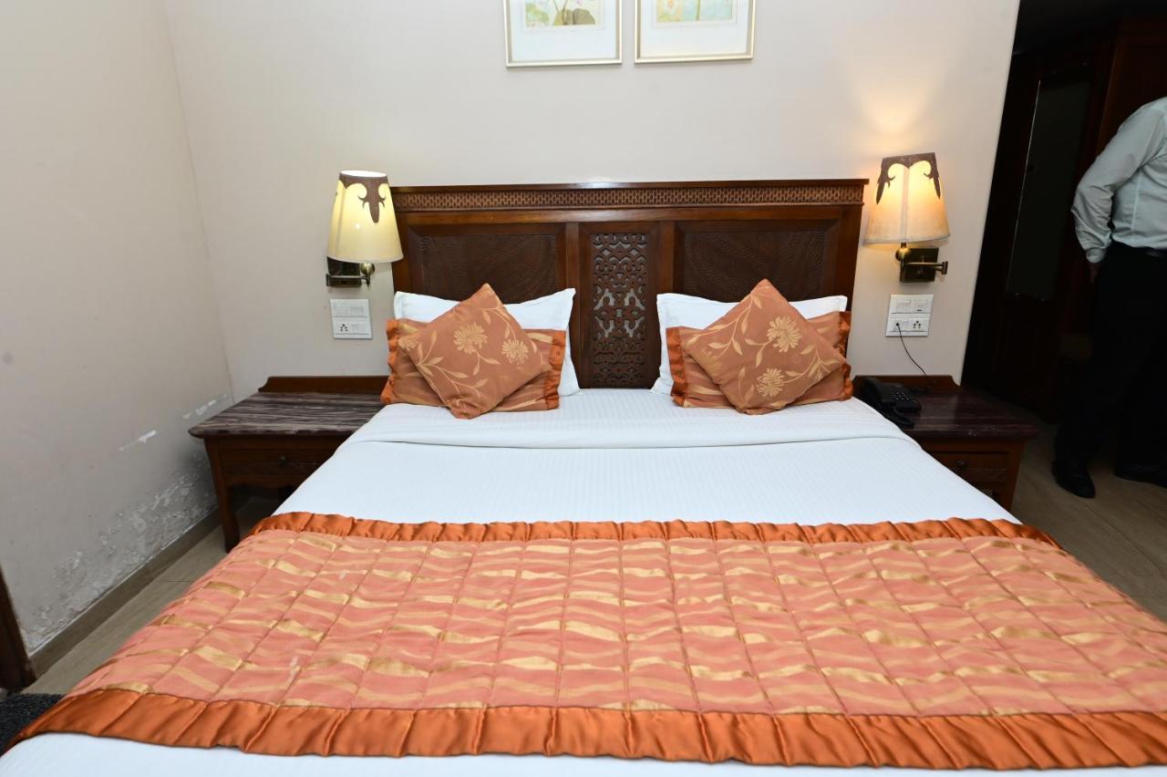 Hotel Sai Inn Mumbai Ngoại thất bức ảnh